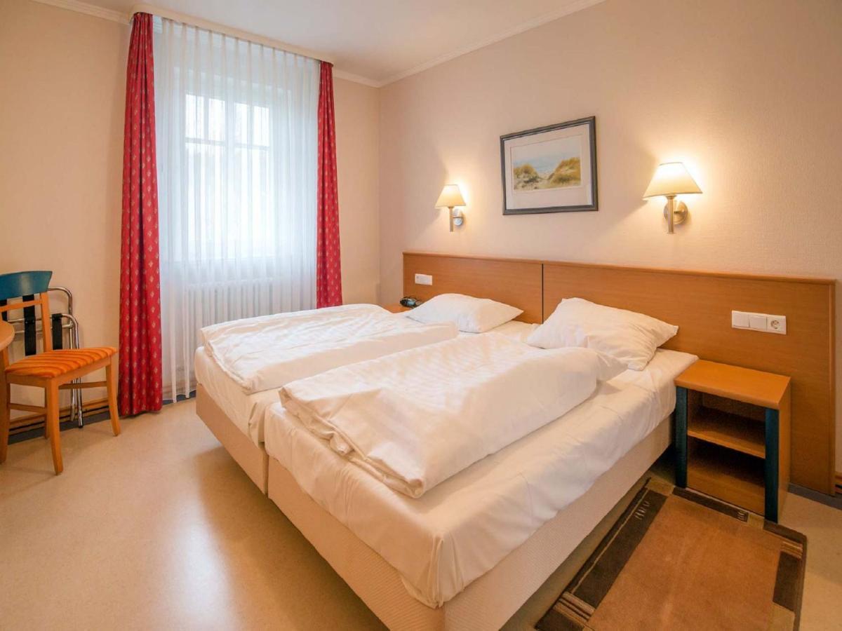 Komfort Mit 1 Schlafzimmer Und Balkon Im Obergeschoss 080 Ostseebad Binz